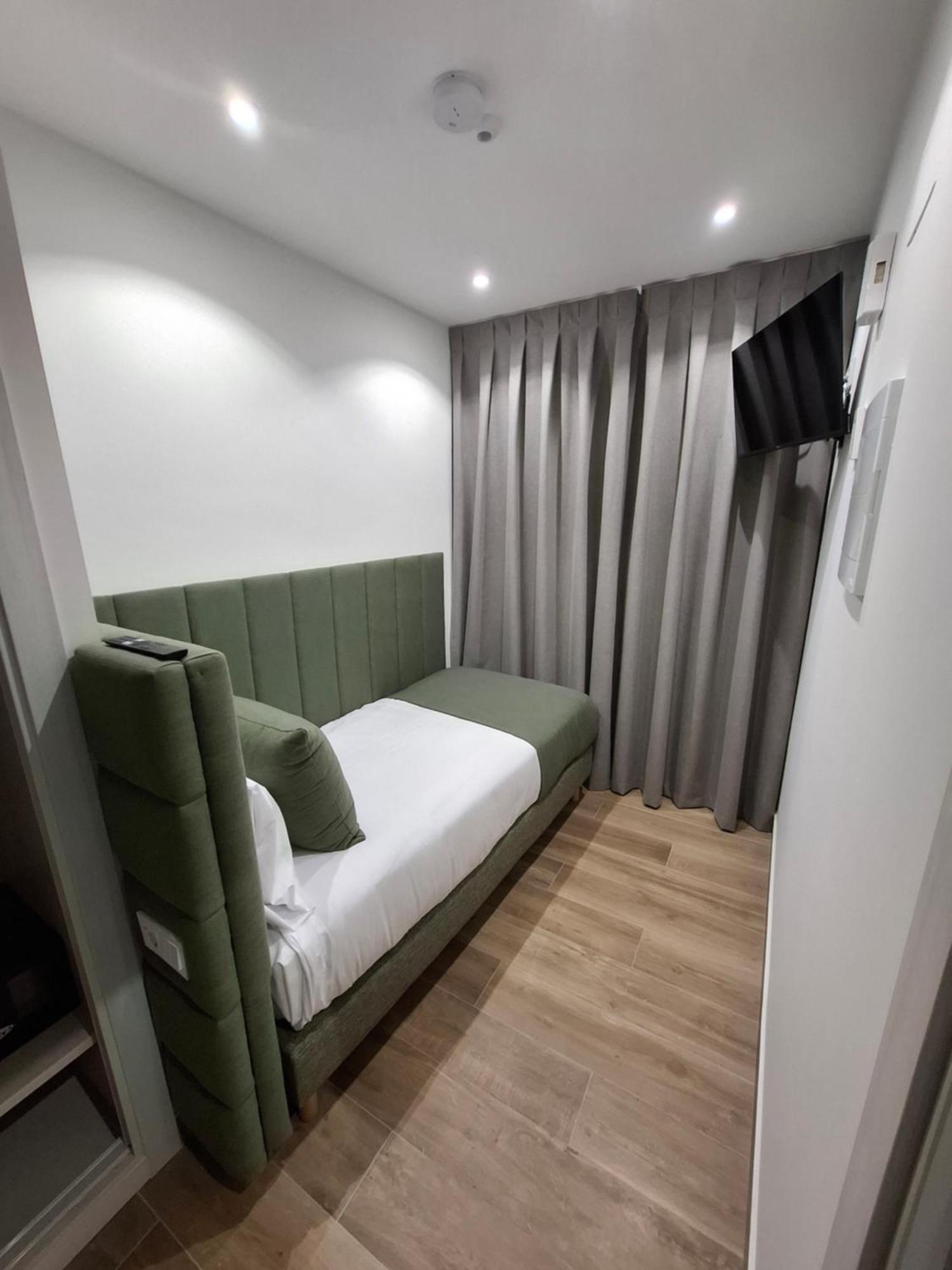 Hostal San Blas Madrid Exteriör bild