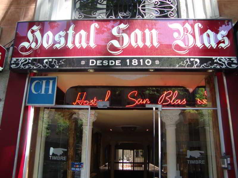 Hostal San Blas Madrid Exteriör bild